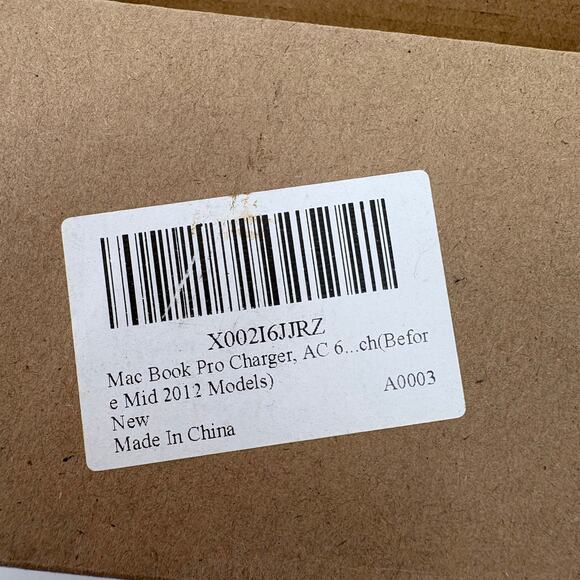 Mac Book Pro Charger - Picture 4 of 6